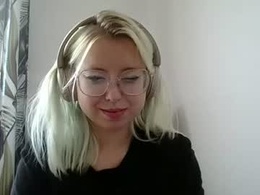 Screen Grab from maddiesexygirl