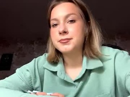 Screen Grab from madelynknaggs
