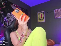 Screen Grab from maeeve_