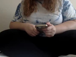 Screen Grab from makemesquirt06