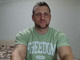 Screen Grab from malchyshka