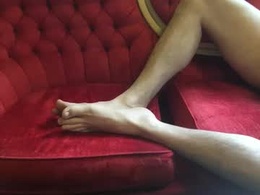 Screen Grab from malefeetnude