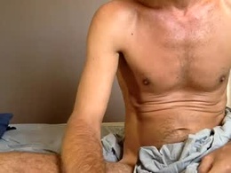 Screen Grab from malefrenchskinny