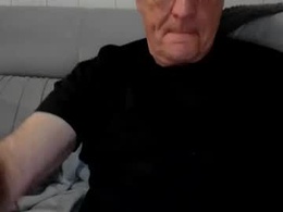 Screen Grab from maletoy8