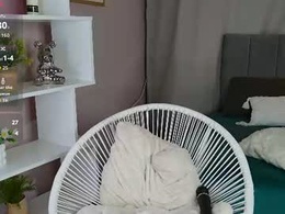 Screen Grab from mamilex