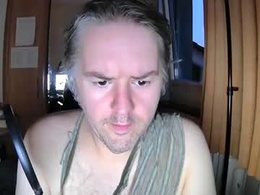 Screen Grab from manukuscheln