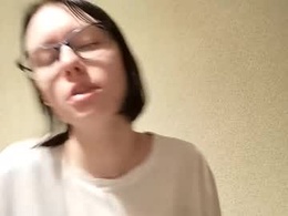 Screen Grab from marlamirra