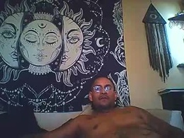 Screen Grab from marriedmaniaxxx