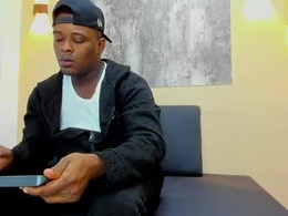 Screen Grab from martillo_r29