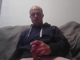 Screen Grab from martinisossss