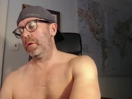 Screen Grab from master8daddy69