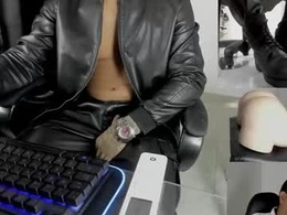 Screen Grab from mastercash_leather420