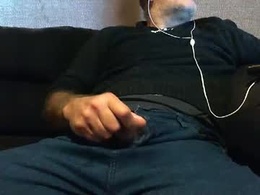 Screen Grab from masturbatoradicto