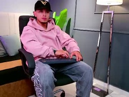 Screen Grab from mathiandluna333