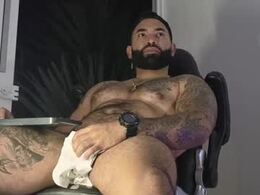 Screen Grab from max_prada