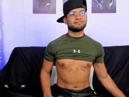 Screen Grab from maxconor1