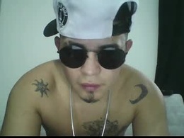 Screen Grab from maxtaylor25