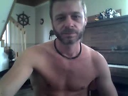 Screen Grab from maxthewolf