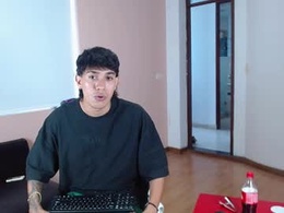 Screen Grab from maxx_heatt