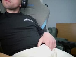 Screen Grab from maxxslick