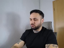 Screen Grab from maxxstonee