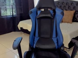 Screen Grab from maxxxine_