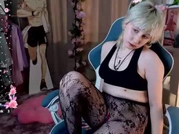 Screen Grab from may_leaf