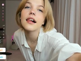 Screen Grab from maya_blonde18