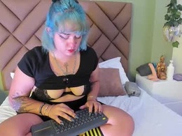 Screen Grab from melodybluee