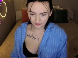 Screen Grab from merrydearr