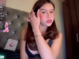 Screen Grab from mia_delilah