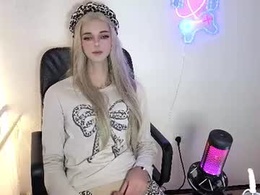 Screen Grab from mia_vr