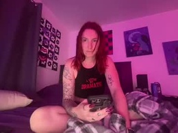 Screen Grab from mialicious_xo
