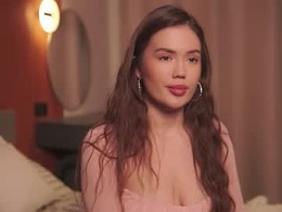 Screen Grab from miamo_kaya