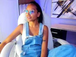 Screen Grab from miel_ambar