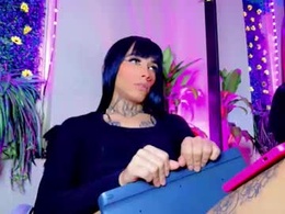 Screen Grab from mikaelarangel