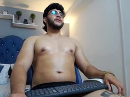 Screen Grab from mike_foxxx_