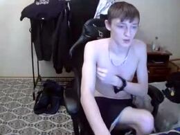 Screen Grab from mikkiforus