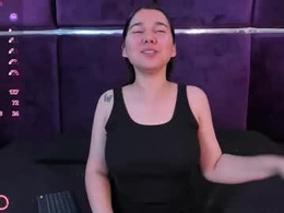 Screen Grab from mimi_lovve