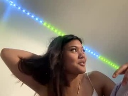 Screen Grab from mimilovespapi