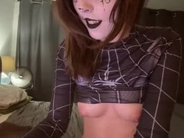Screen Grab from minabunny_
