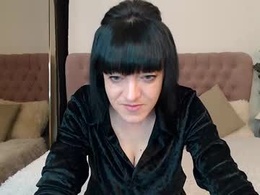 Screen Grab from minimolly_