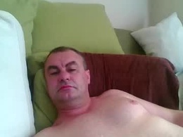 Screen Grab from mir4oboi