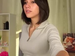 Screen Grab from mira_mar