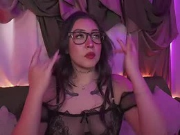 Screen Grab from miss_geisha