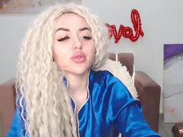 Screen Grab from miss_kiten