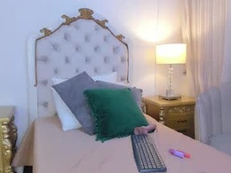 Screen Grab from miss_vivienne