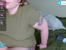 Screen Grab from misslolaluxxx