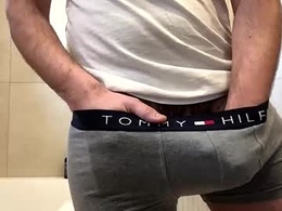 Screen Grab from misterxy567