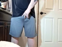 Screen Grab from mjluvsdabooty2